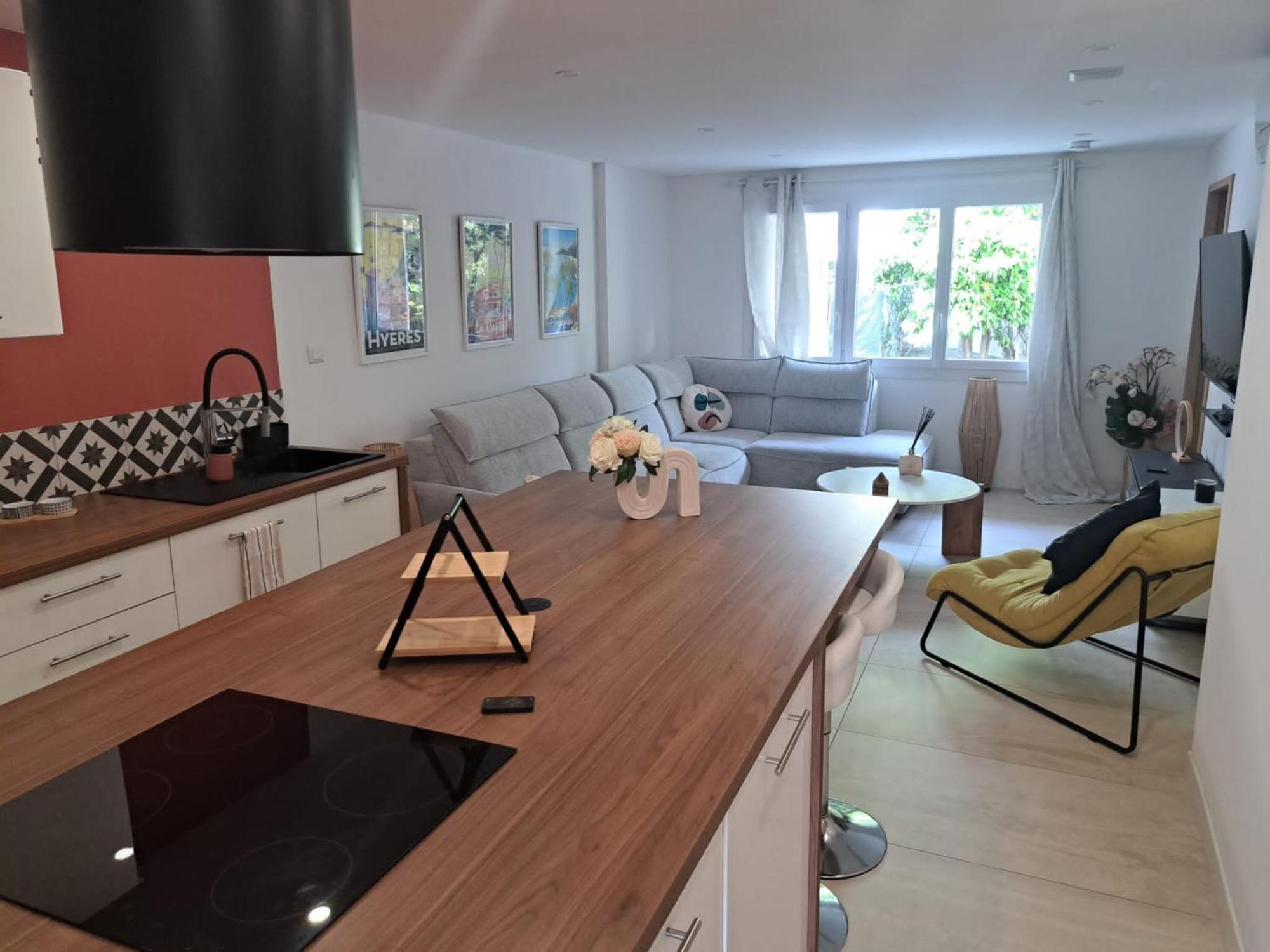 Magnifique Appartement 2 Chambres Avec 50 M2 De Jardin Privatif La Crau Buitenkant foto